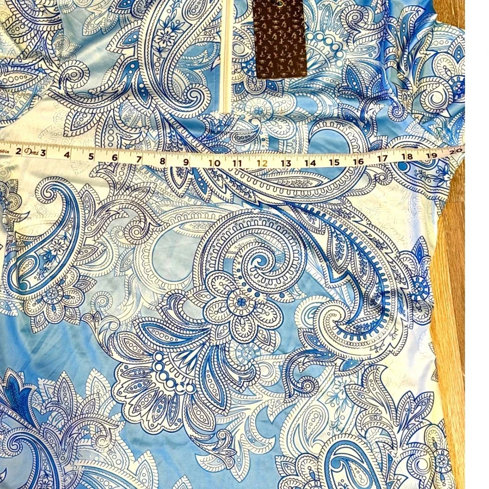 Acegolfs Blue Paisley 2 Piece Activewear golf set. 1/4 Zip top and Skirt. Large